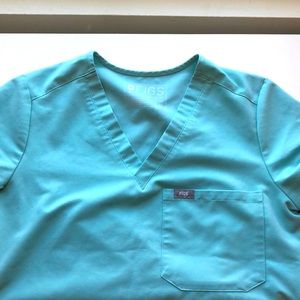 FIGS Catarina one pocket in Seaglass